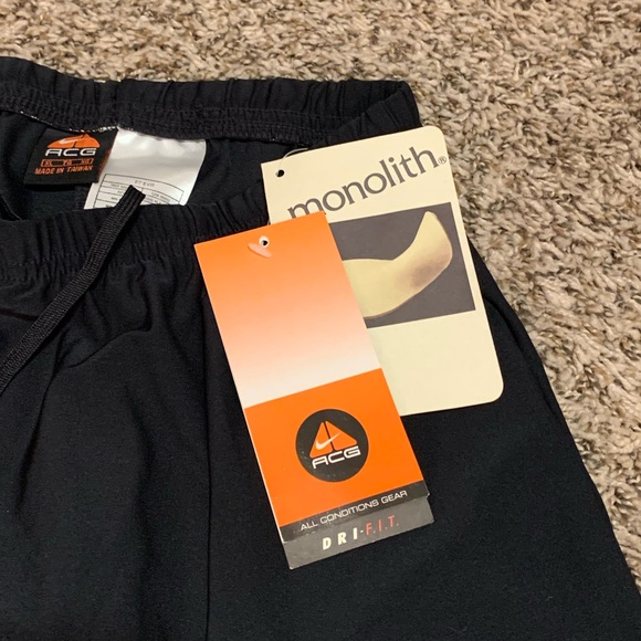 Nike ACG Bike Compression Shorts - Picture 4 of 5